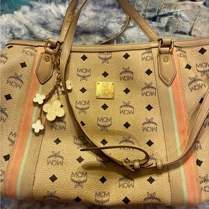 MCM Tan and Pink Tote Bag with Gold Accents Q4382 Munchen